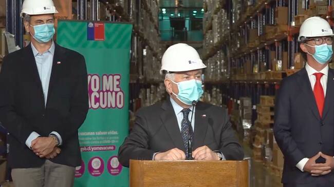 ministro de salud negó quiebre en el stock de vacunas contra el covid-19