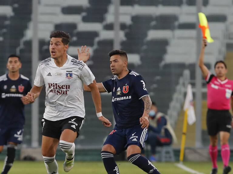 25 de Abril del 2021/SANTIAGOMiiko Albornoz(c) ,durante el partido valido por la quinta fecha del Campeonato Nacional AFP PlanVital 2021, entre Colo Colo vs Universidad de Chile, disputado en el Estadio Monumental.
FOTO:FRANCISCO LONGA/AGENCIAUNO