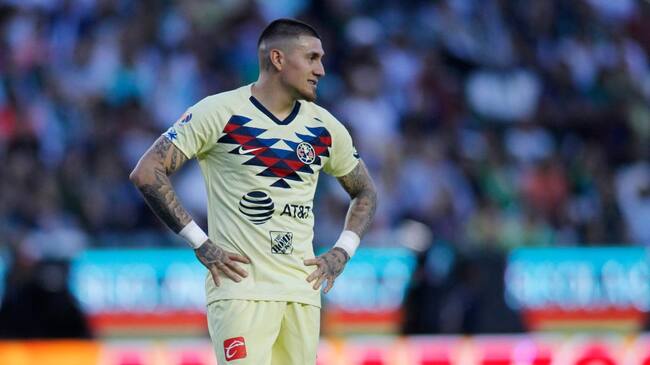 LEON, MEXICO - JULY 27: Nicolas Castillo #15 of America reacts during the 2nd round match between Leon and America as part of the Torneo Apertura 2019 Liga MX at Leon Stadium on July 27, 2019 in Leon, Mexico. (Photo by Leopoldo Smith/Getty Images)