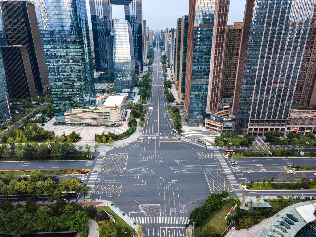 Las calles de Chengdu en China están vacías por las restricciones sanitarias