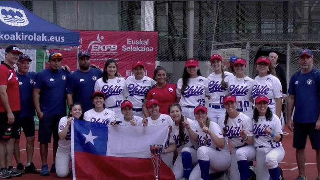 Selección chilena femenina de sóftbol se consagra en España