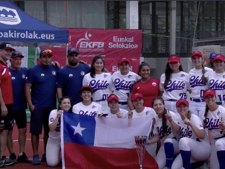 Selección chilena femenina de sóftbol se consagra en España