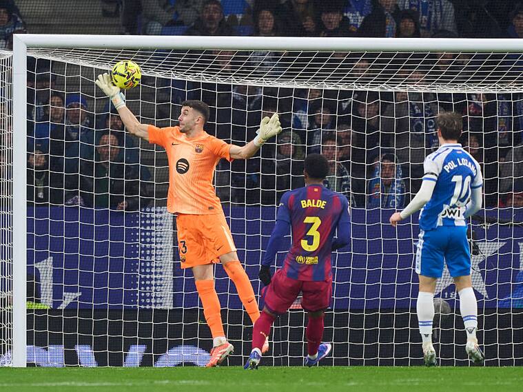 Joan García se lució en el Derbi Catalán