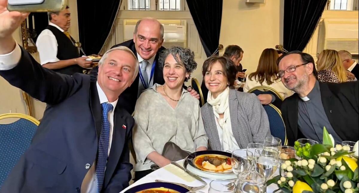 Almuerzo Kast