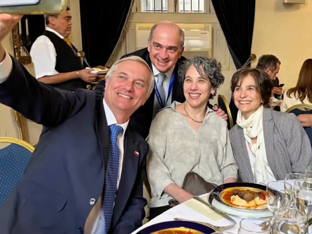 Gobierno niega uso de recursos públicos: revelan participación de funcionarios de La Moneda en almuerzo privado de Presidente Kast