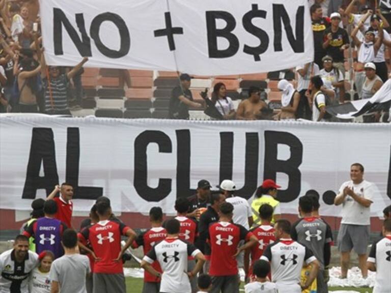 El particular lienzo de Colo Colo en el arengazo: «Chile nos quedó chico»