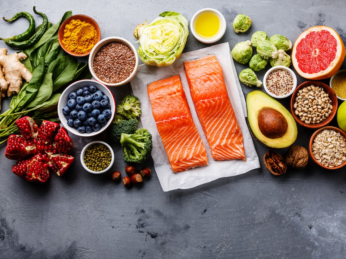 Estos son los alimentos recomendados por especialistas para enfrentar el calor y las altas temperaturas
