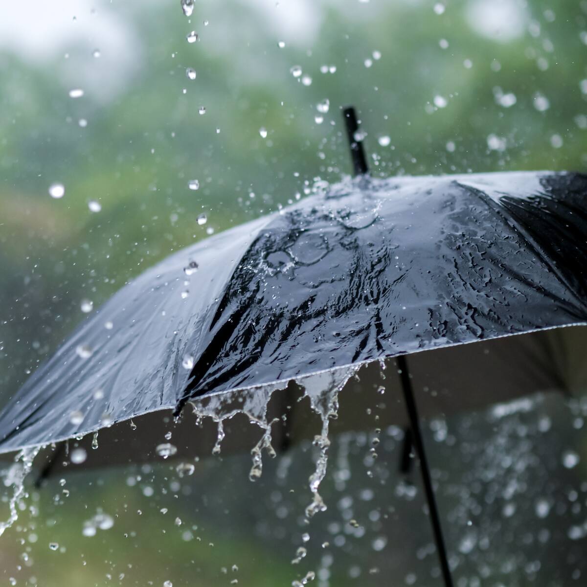 Anuncian días de lluvia en Santiago la próxima semana: revisa cuándo y cuánta agua caerá