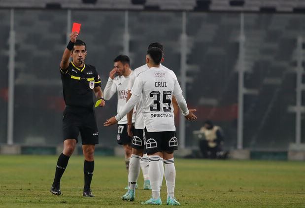 Joan Cruz pidió disculpas por su expulsión versus Audax Italiano: "Sólo quería aprovechar mi oportunidad"
