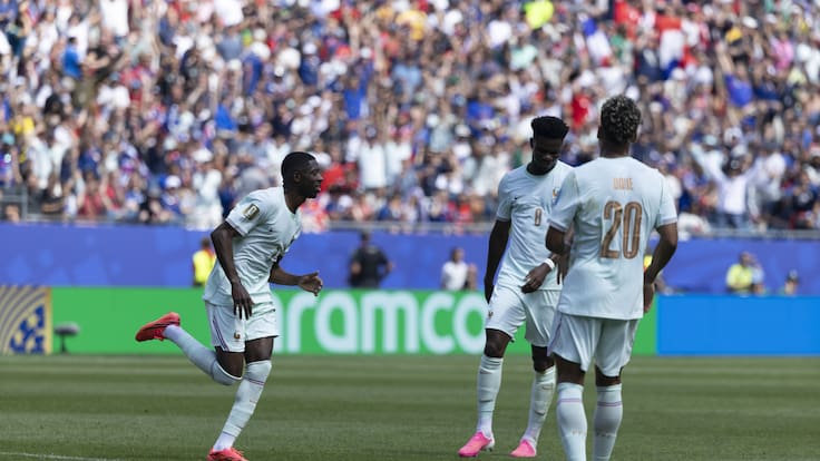 Dembélé deslumbra en Francia y Senegal aplasta a Irak para instalarse en los dieciseisavos de final
