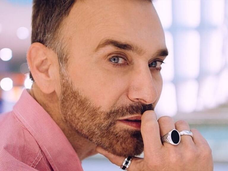 Puro estilo ochentero: Jordi Castell compartió fotografía de su pasado como modelo