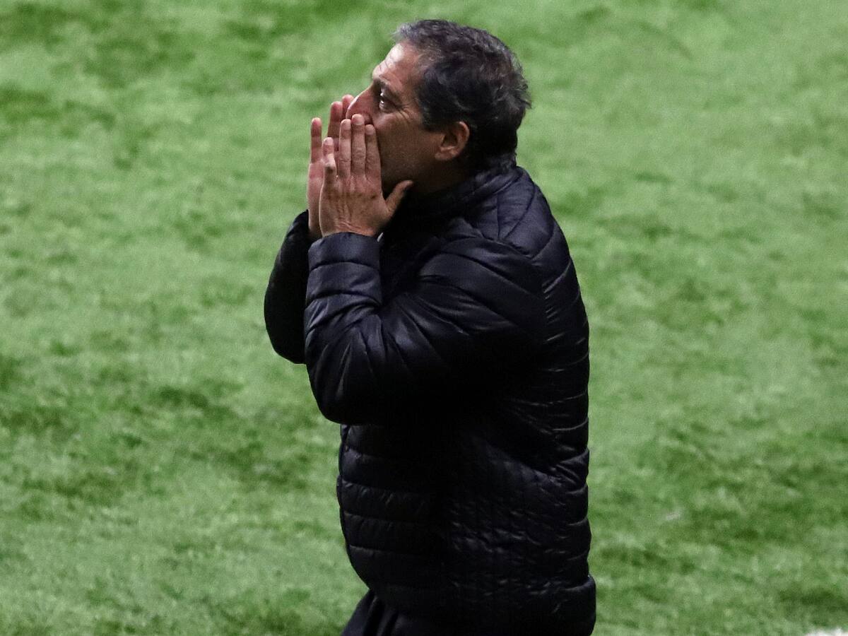 Se acabó la paciencia: otro técnico del fútbol chileno es destituido por malos resultados