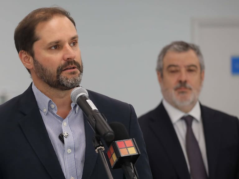 4 de marzo de 2026 / SANTIAGO
El director del Fondo Nacional de Salud, Camilo Cid, junto al alcalde de Providencia, Jaime Bellolio, inauguran la nueva sucursal de Fonasa en la comuna y entregan cifras actualizadas de población beneficiaria de FONASA a enero de 2026.
FOTO: SEBASTIÁN BELTRÁN GAETE / AGENCIAUNO