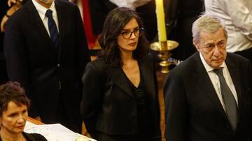 ¿Por qué no asistió la ministra Camila Vallejo al funeral de Sebastián Piñera?