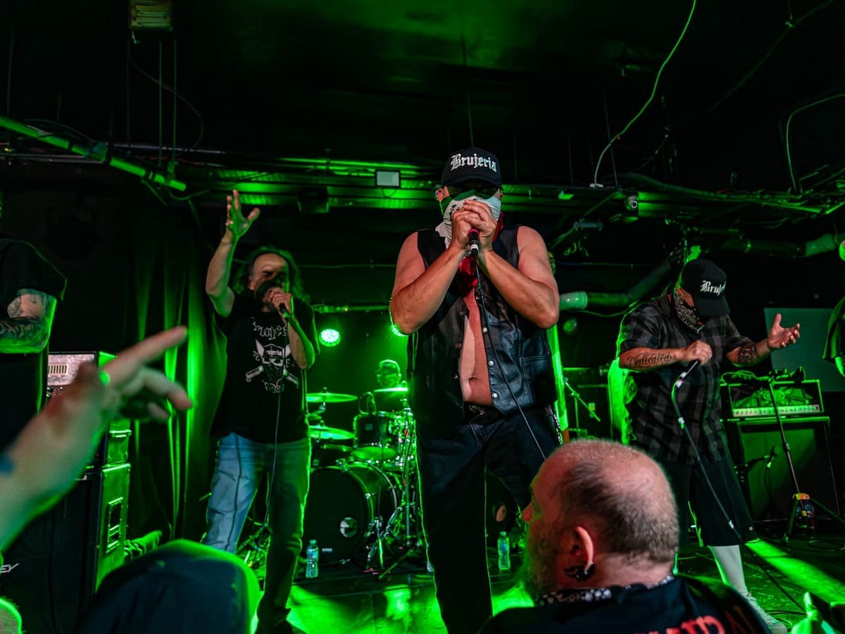 Muere vocalista de importante banda de heavy metal: tenía 57 años y falleció por graves complicaciones cardíacas