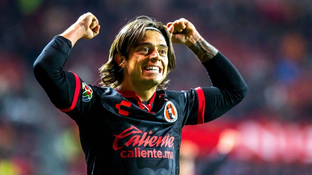 TIJUANA, MEXICO - FEBRUARY 05: Joaquin Montecinos of Tijuana celebrates his team's victory after the 4th round match between Club Tijuana and Pumas UNAM as part of the Torneo Grita Mexico C22 Liga MX at Caliente Stadium on February 5, 2022 in Tijuana, Mexico. (Photo by Francisco Vega/Getty Images)