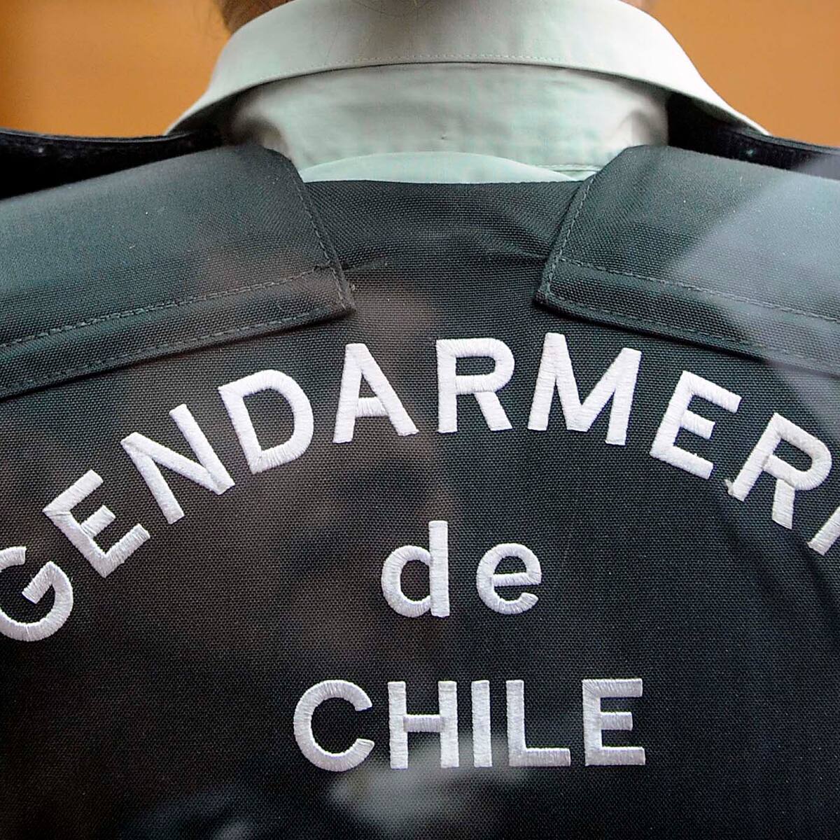 Gendarmería desvincula a cuatro funcionarios que conformaron una red delictual al interior de la cárcel Santiago 1
