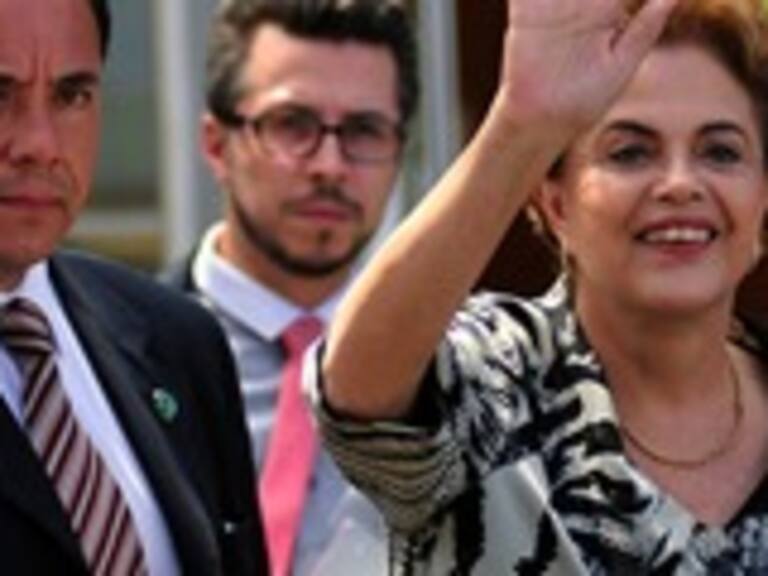 Llamada telefónica entre Dilma y Lula aumenta tensión social en Brasil