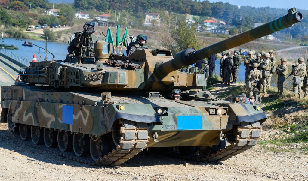 Tanque de Corea del Sur en un ejercicio militar con EEUU en su zona costera