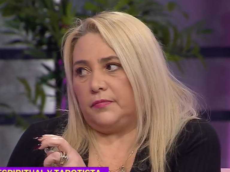 Latife Soto enciende alarmas con nueva visión: dos chilenas famosas serían víctimas de graves situaciones