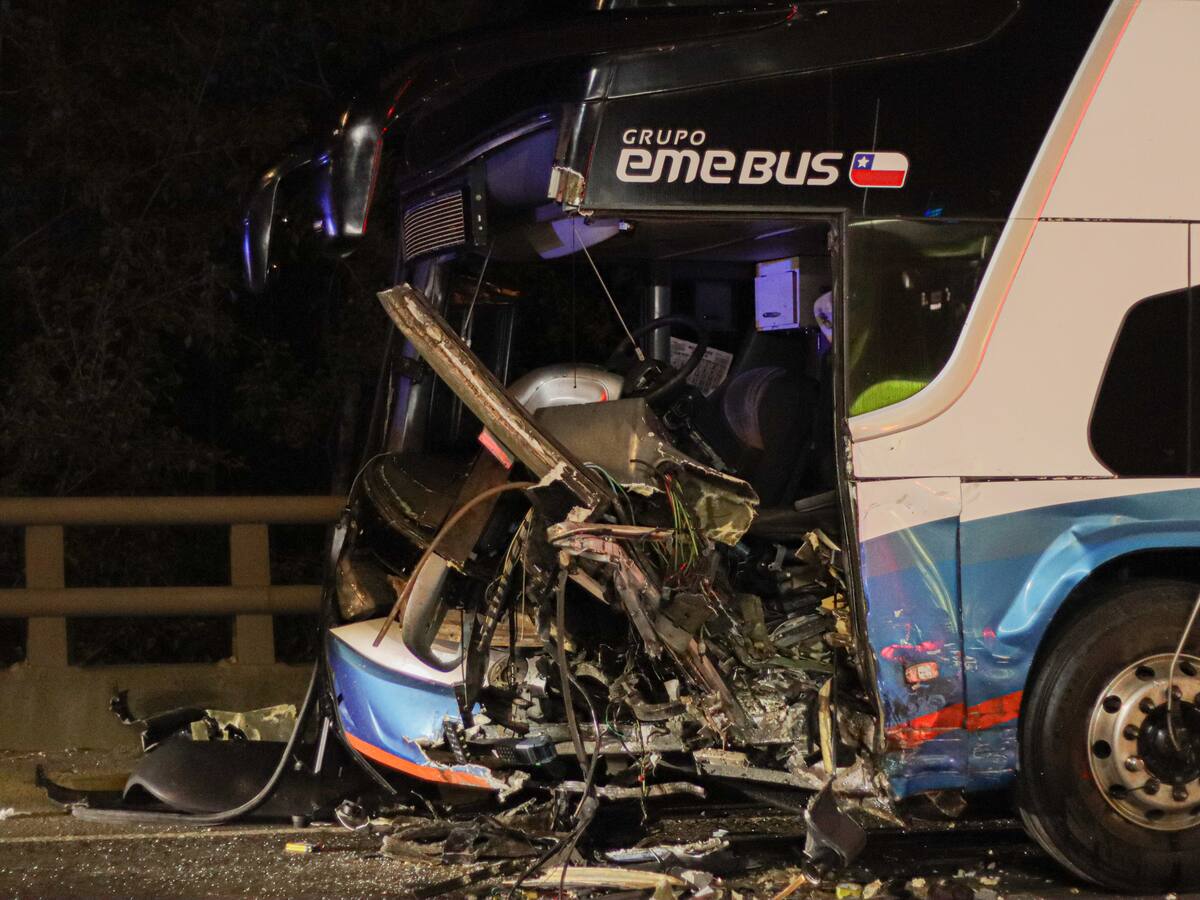 Fatal accidente en Puente Llacolén: actualizan estado de salud de conductor de bus involucrado en el choque
