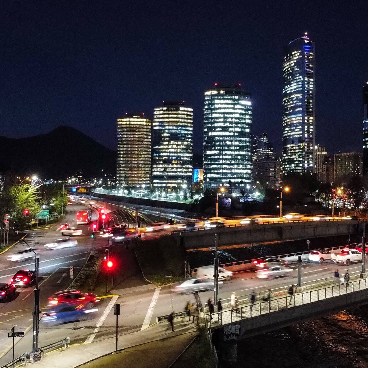 FMI ajusta a la baja proyección del PIB per cápita de Chile para 2026: llegaría a US$37 mil