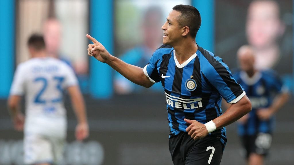 MILAN, ITALY - JULY 01: Alexis Sanchez of FC Internazionale celebrates after scoring the second goal of his team via penalty during the Serie A match between FC Internazionale and Brescia Calcio at Stadio Giuseppe Meazza on July 1, 2020 in Milan, Italy. (Photo by Emilio Andreoli/Getty Images)