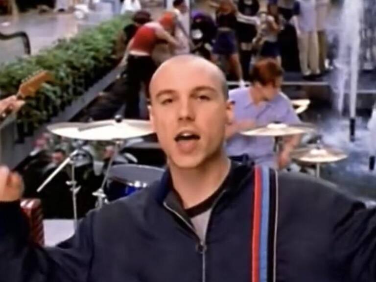 Vuelve una leyenda de los ’90: New Radicals se reunirá para tributar la llegada de Joe Biden a la presidencia de EE.UU.