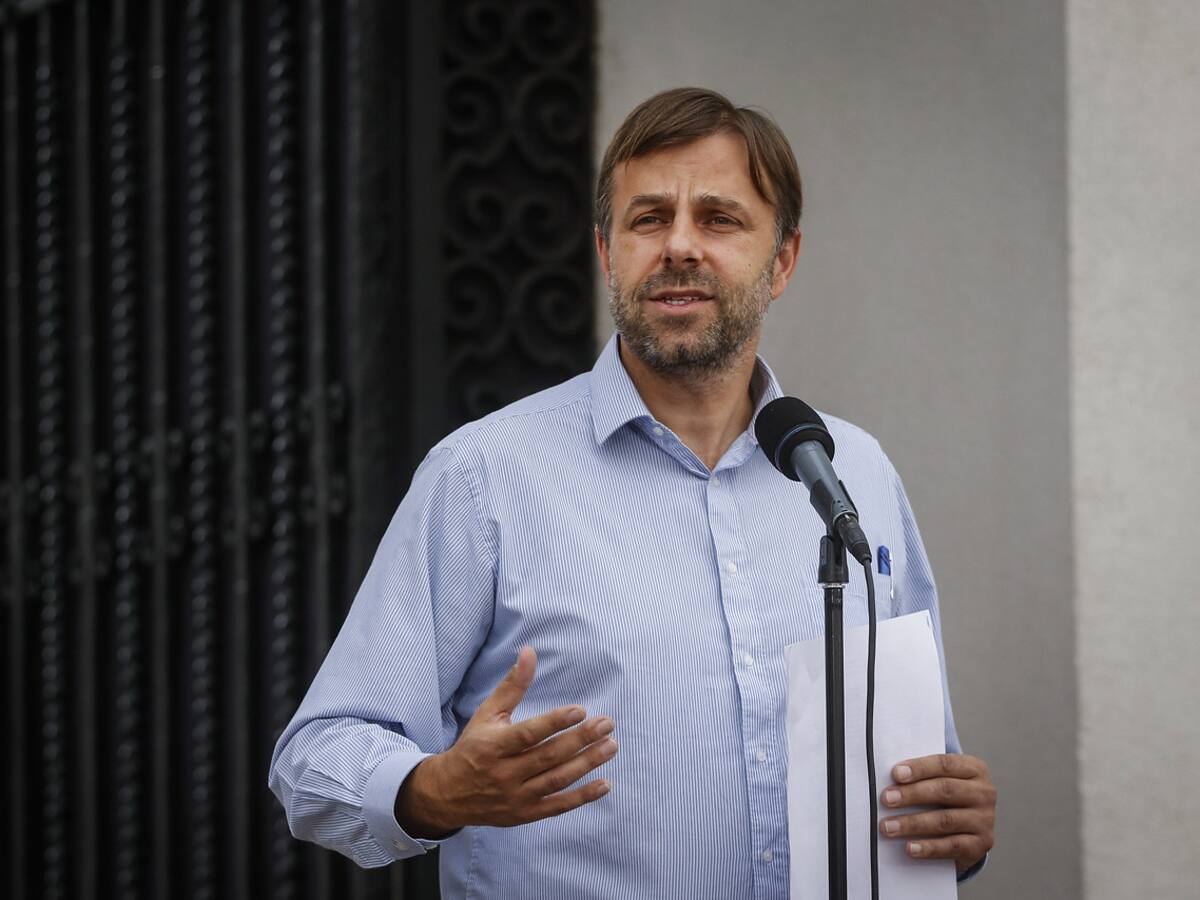 Alcalde Germán Codina llamó al Gobierno a fijar precios y denunció alzas «dramáticas» en las ferias