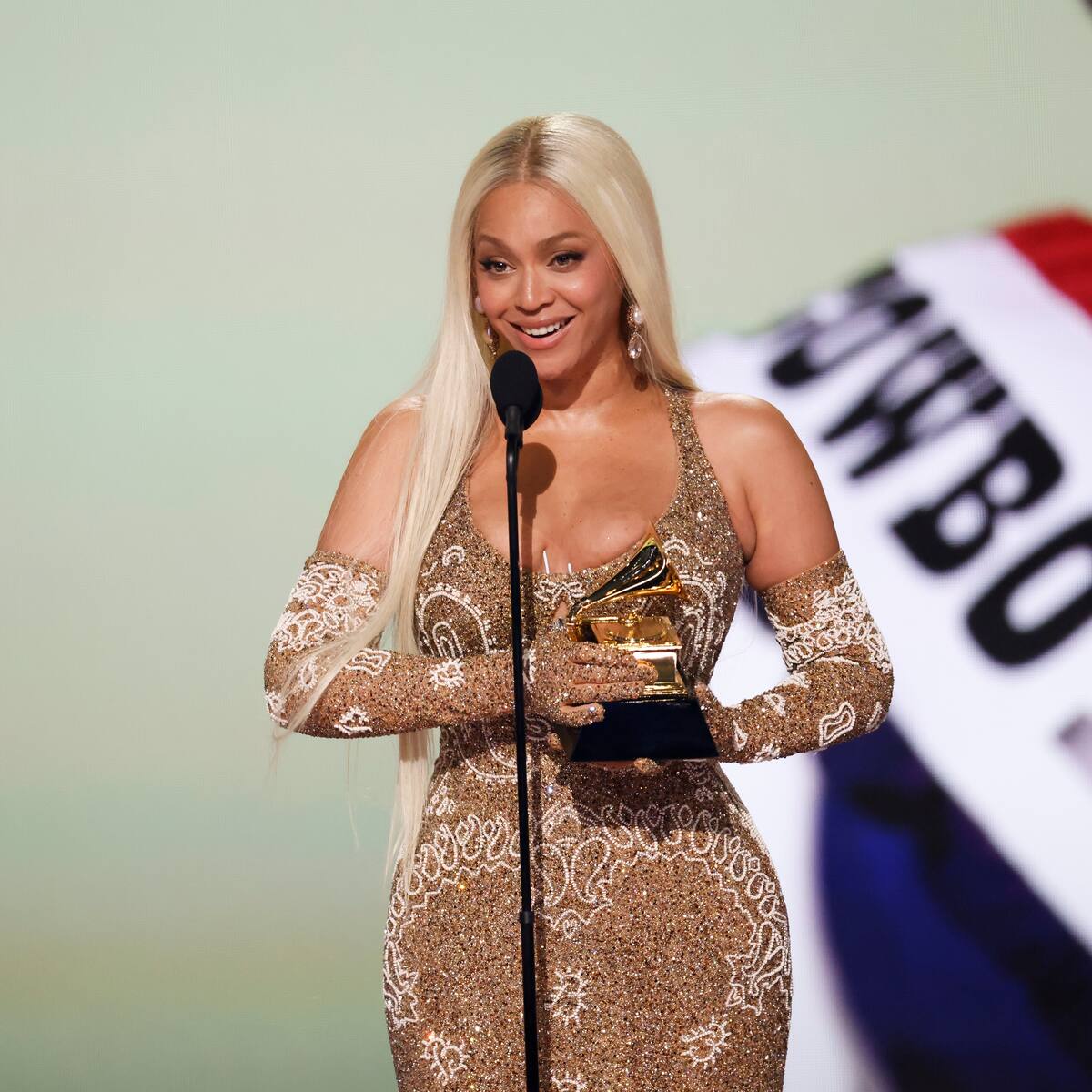 Beyoncé logra un importante hito y se une a un exclusivo club de músicos junto a Taylor Swift, Rihanna y otros