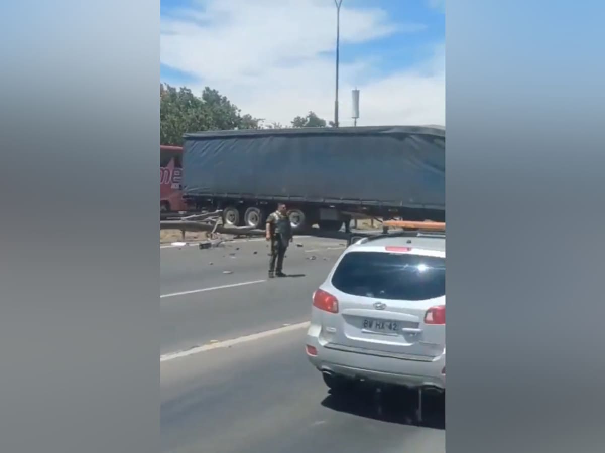 Dos lesionados deja accidente de tránsito entre dos camiones de carga en San Bernardo