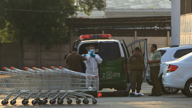Brutal mechoneo y golpe contra carro: supermercado pidió desafuero de trabajadora por agredir a compañera