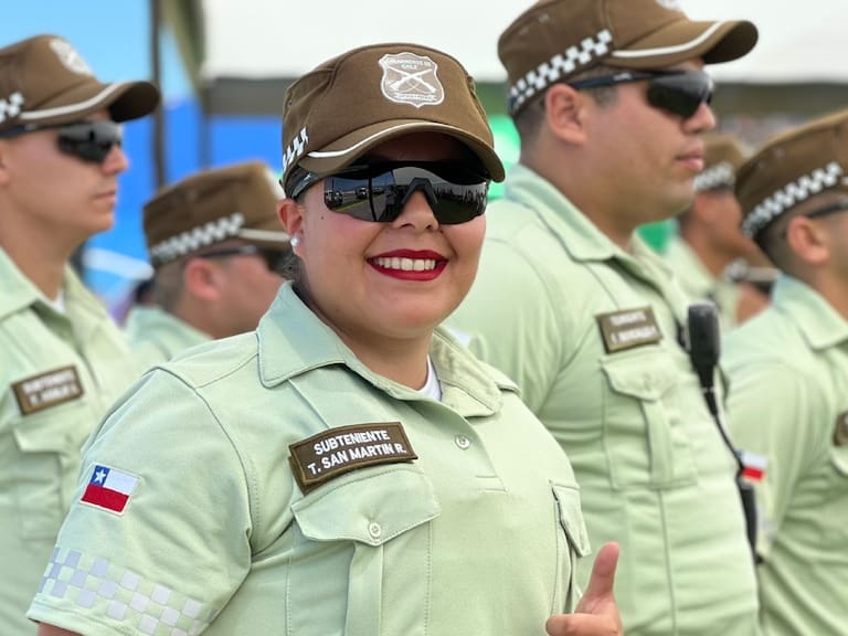 Carabineros presenta su nuevo uniforme operativo: «Más funcional, más seguro y más cercano»