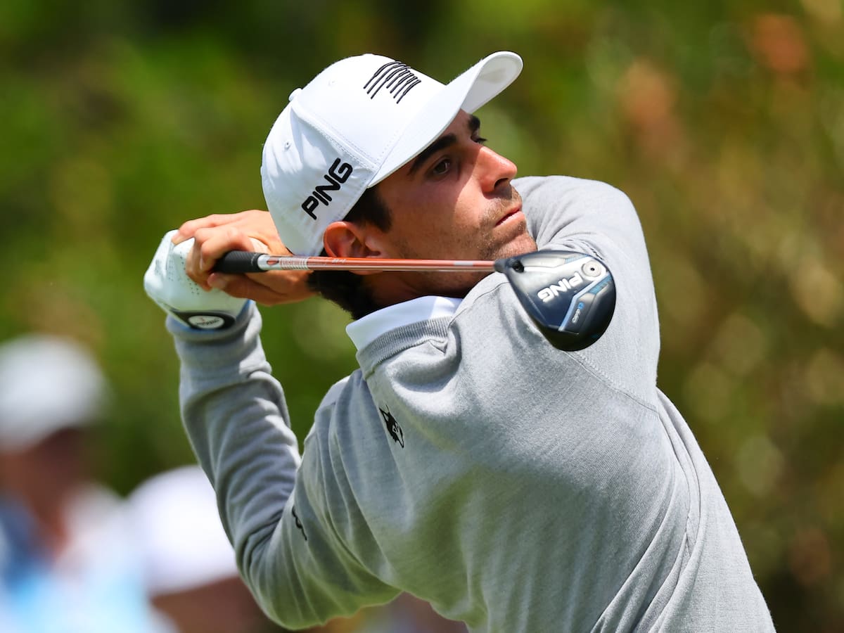 Niemann sufre con un negativo viernes, pero avanza a las rondas finales del PGA Championship