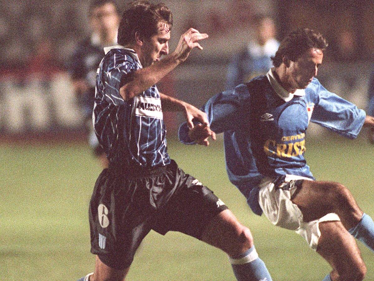 Julinho, exjugador de Perú, adelantó partidos de Colo Colo y la UC en Copa Libertadores: «El fútbol peruano está en un nivel muy bajo»