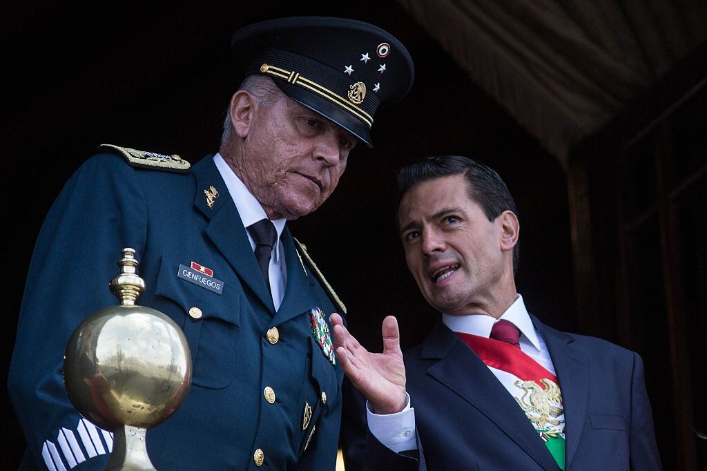 Salvador Cienfuegos como secretario de defensa mexicano en 2016