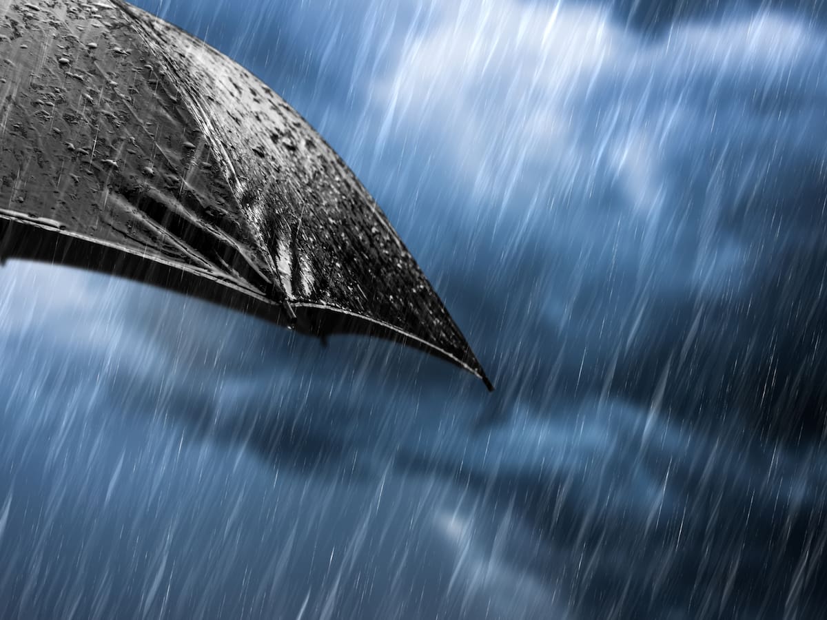 Lluvia en Chile, hoy en vivo: avanza el sistema frontal, suspensión de clases, y clima actualizado por región