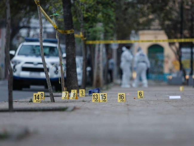 Balacera en Plaza Bogotá deja un muerto y dos heridos: PDI indaga los hechos