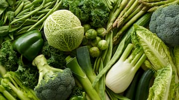 Oro verde: el superalimento que revitaliza tu cerebro y mejora la memoria después de los 40