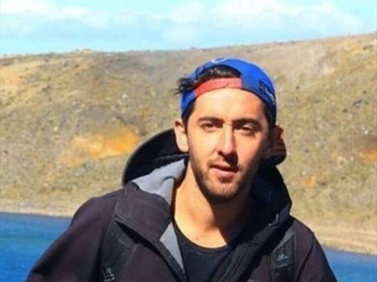 Chileno que estuvo detenido en Malasia regresó este viernes al país