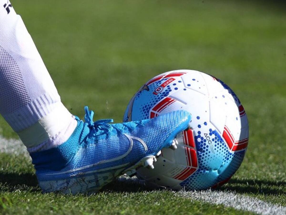 Solo una rueda y grupos para pelear el campeonato y el descenso: Las propuestas para el próximo torneo chileno