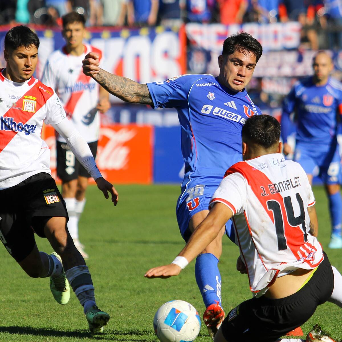 Universidad de Chile puede ganar dinero con un refuerzo que no rindió en el club: este es el monto que se llevarían los azules