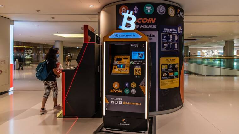 Un cajero de Bitcoin en un centro comercial de Hong Kong