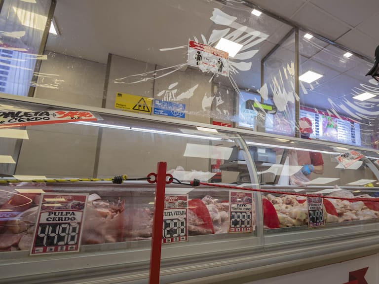 Canasta dieciochera: Sernac analizó las diferencias de precios en los productos más consumidos en Fiestas Patrias