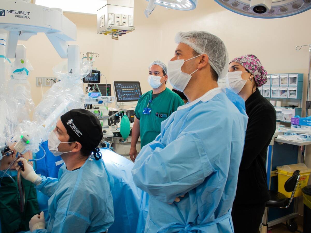 Revolución médica en el norte de Chile: se realizan las primeras cirugías robóticas en Hospital de La Serena