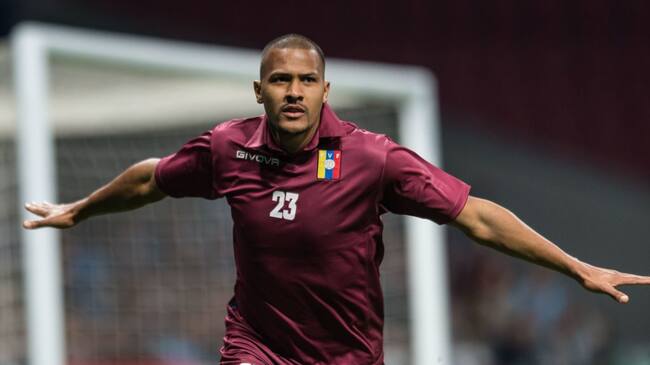 MADRID, SPAIN - MARCH 22: Salomon Rondon of Venezuela celebrates after scoring his team's first goal during the International Friendly match between Argentina and Venezuela at Estadio Wanda Metropolitano on March 22, 2019 in Madrid, Spain. (Photo by TF-Images/Getty Images)