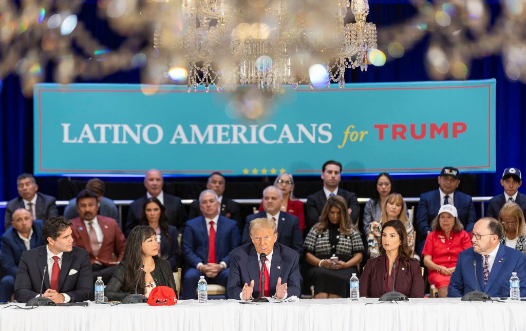 El candidato republicano Donald Trump habla durante un acto con latinos en la ciudad de Miami del estado de Florida en Estados Unidos