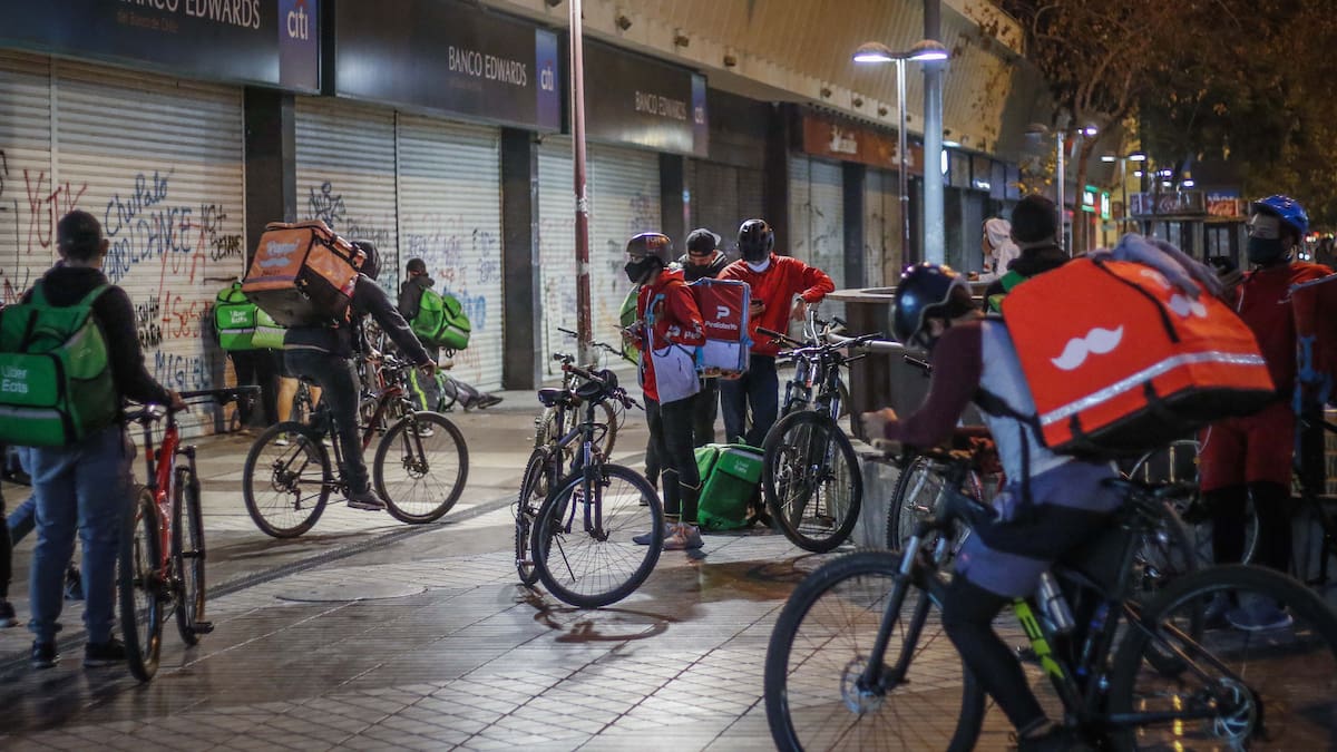 Encuesta Nacional de Empleo: baja la desocupación de la población extranjera y sube informalidad