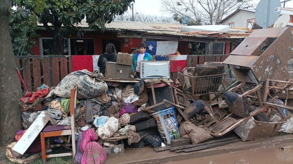 Los destrozos que dejó el sistema frontal en Licantén. / ADN.cl