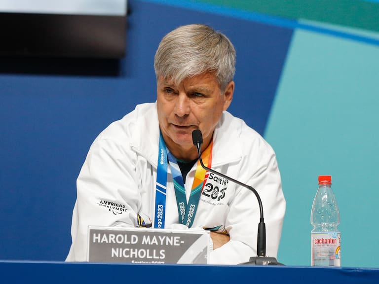 Harold Mayne-Nicholls ratifica su salida de la dirección ejecutiva de Santiago 2023 y defiende sueldos de funcionarios de la Corporación